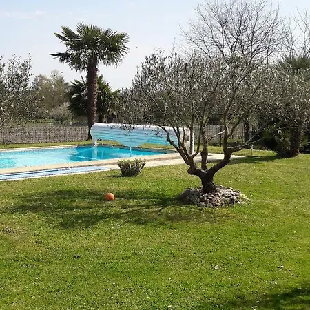 D'hotes Maranje Bed & Breakfast