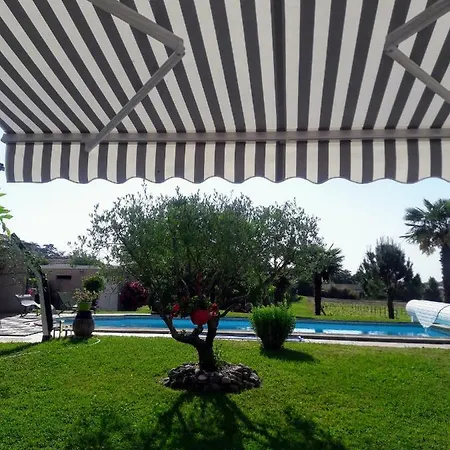 D'hotes Maranje Bed & Breakfast Saint-Germain-du-Puch